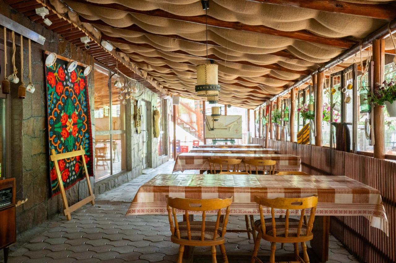 La Padure Hotel Brebu Eksteriør billede