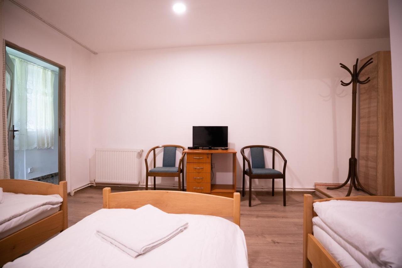 La Padure Hotel Brebu Eksteriør billede