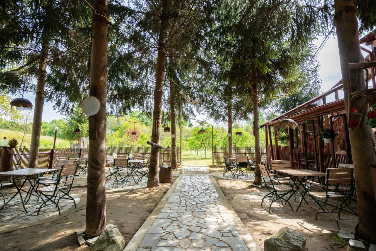 La Padure Hotel Brebu Eksteriør billede