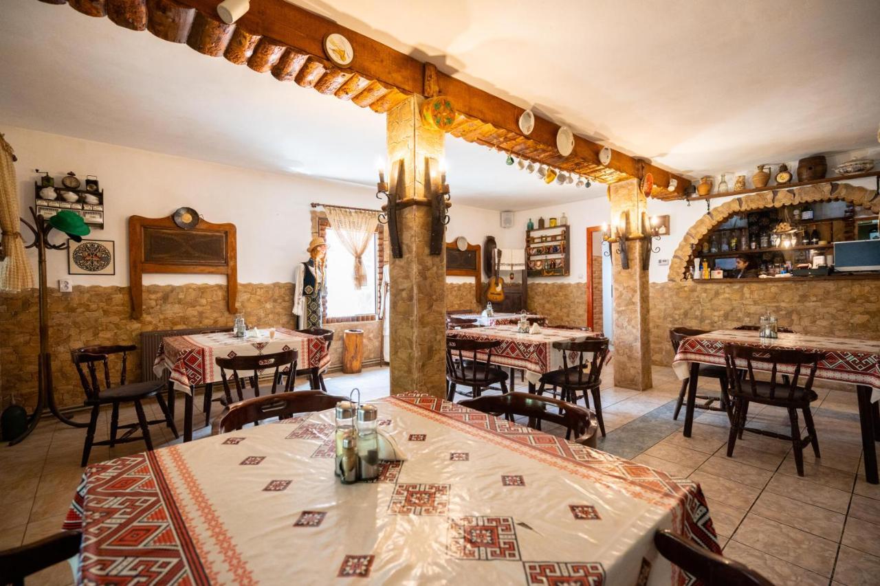 La Padure Hotel Brebu Eksteriør billede